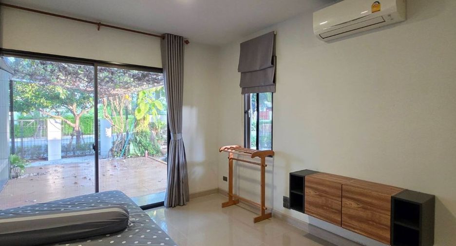 For rent 4 bedrooms house in East Pattaya, Pattaya