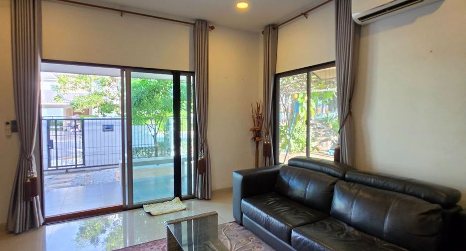 For rent 4 bedrooms house in East Pattaya, Pattaya