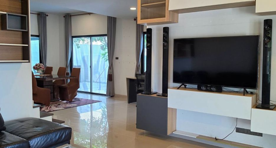 For rent 4 bedrooms house in East Pattaya, Pattaya