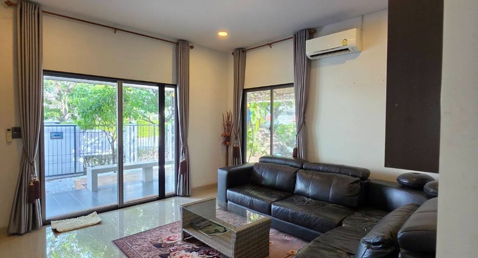 For rent 4 bedrooms house in East Pattaya, Pattaya