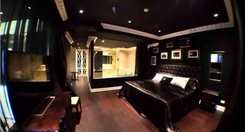 For rent and for sale 2 bedrooms condo in Khlong Toei, Bangkok