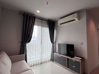 Wohnung zur Miete mit 2 Zimmer in Huai Khwang, Bangkok