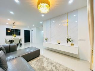 For sale 3 bedrooms townhouse in Bang Lamung, Chonburi
