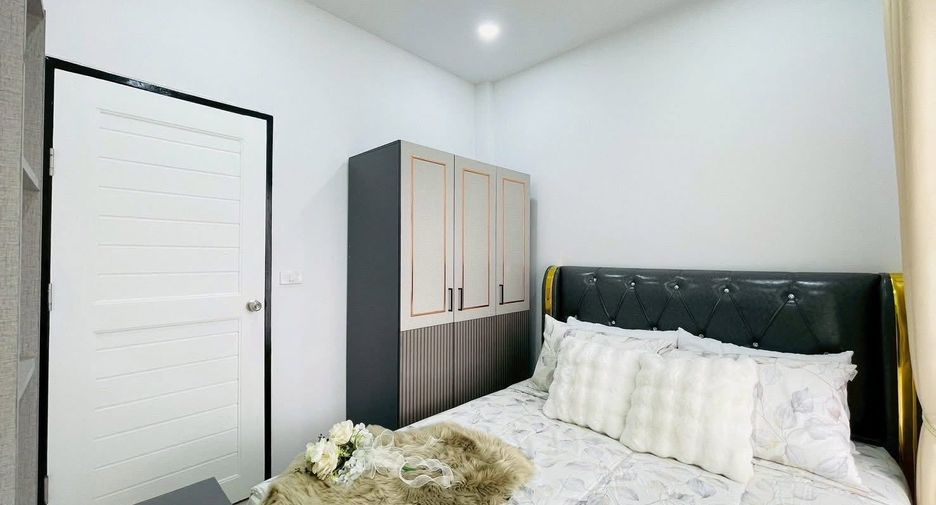 For sale 3 bedrooms townhouse in South Pattaya, Pattaya