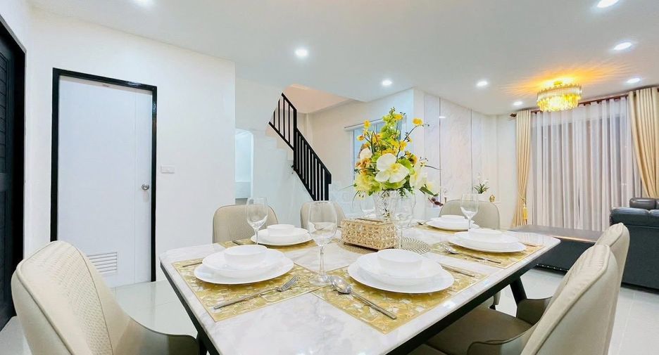 For sale 3 bedrooms townhouse in South Pattaya, Pattaya