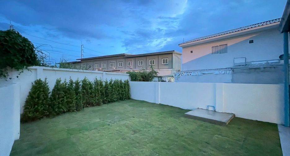 For sale 3 bedrooms townhouse in South Pattaya, Pattaya
