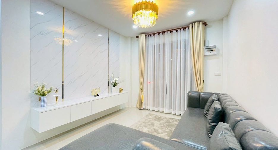 For sale 3 bedrooms townhouse in South Pattaya, Pattaya