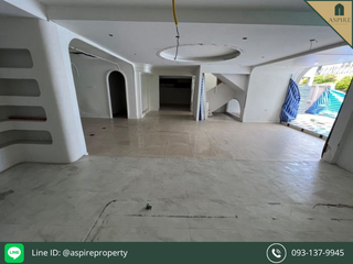 For rent 7 bedrooms house in Pathum Wan, Bangkok