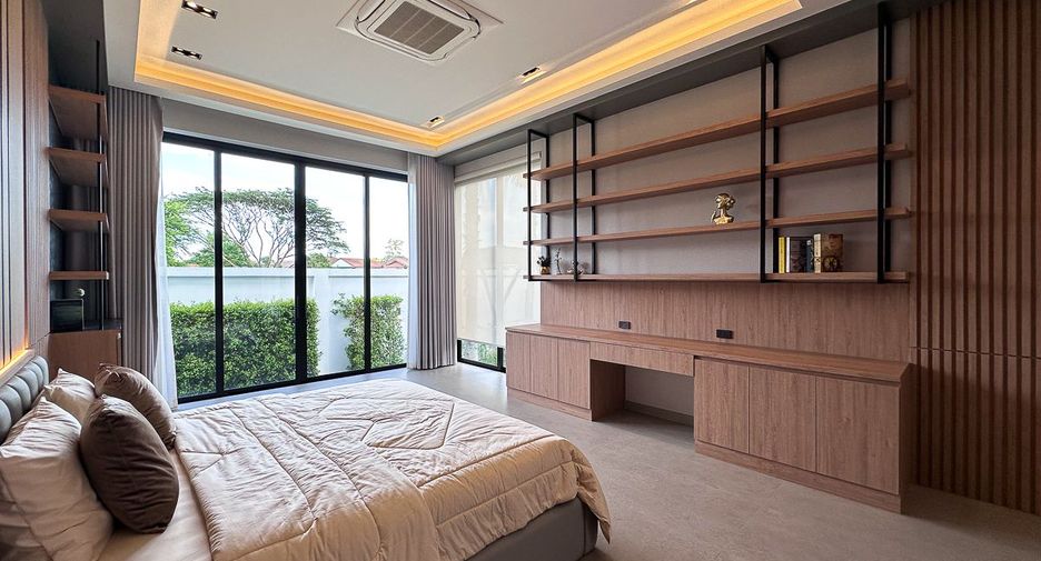 Villa zum Kauf mit 5 Zimmer in Mueang Chiang Mai, Chiang Mai
