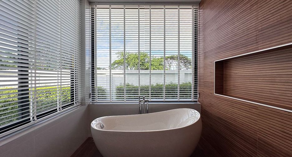 Villa zum Kauf mit 5 Zimmer in Mueang Chiang Mai, Chiang Mai