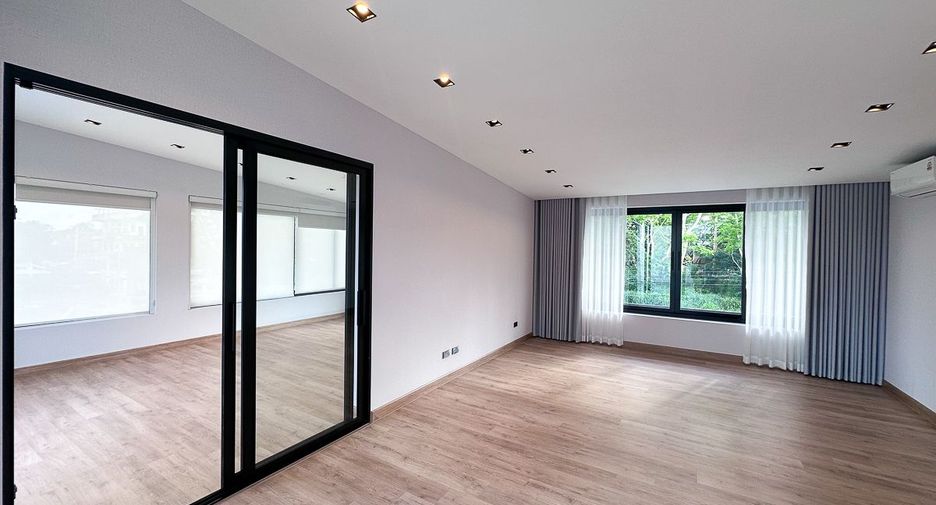 Villa zum Kauf mit 5 Zimmer in Mueang Chiang Mai, Chiang Mai