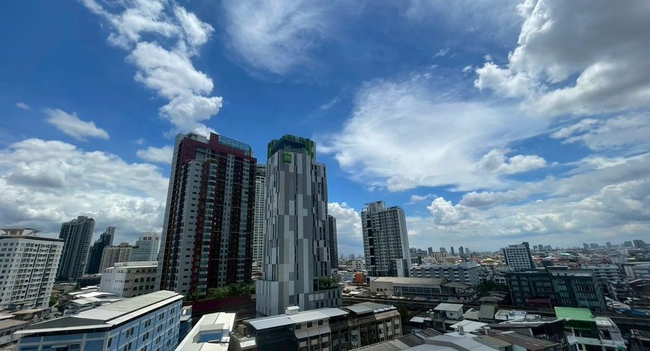 For rent 2 bedrooms condo in Khlong Toei, Bangkok