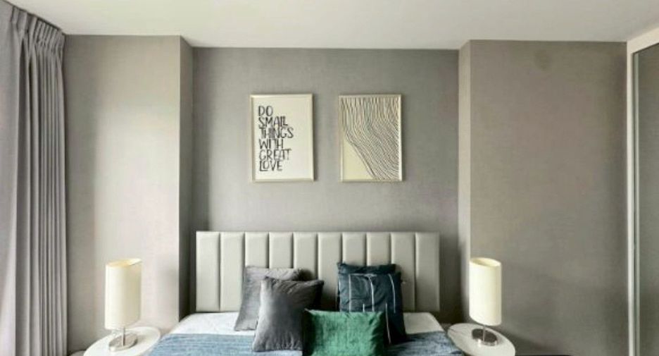 For rent 2 bedrooms condo in Pathum Wan, Bangkok