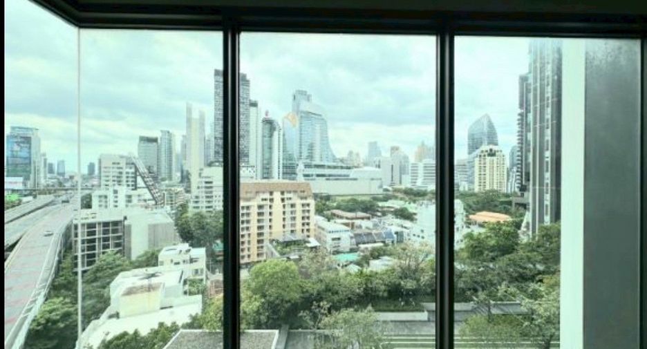For rent 2 bedrooms condo in Pathum Wan, Bangkok