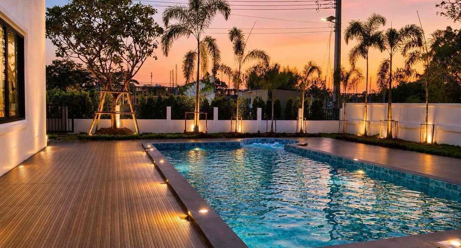 For sale and for rent 4 bedrooms villa in Hang Dong, Chiang Mai