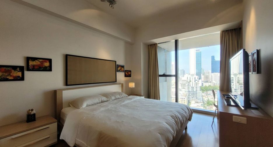 For rent 2 bedrooms condo in Sathon, Bangkok