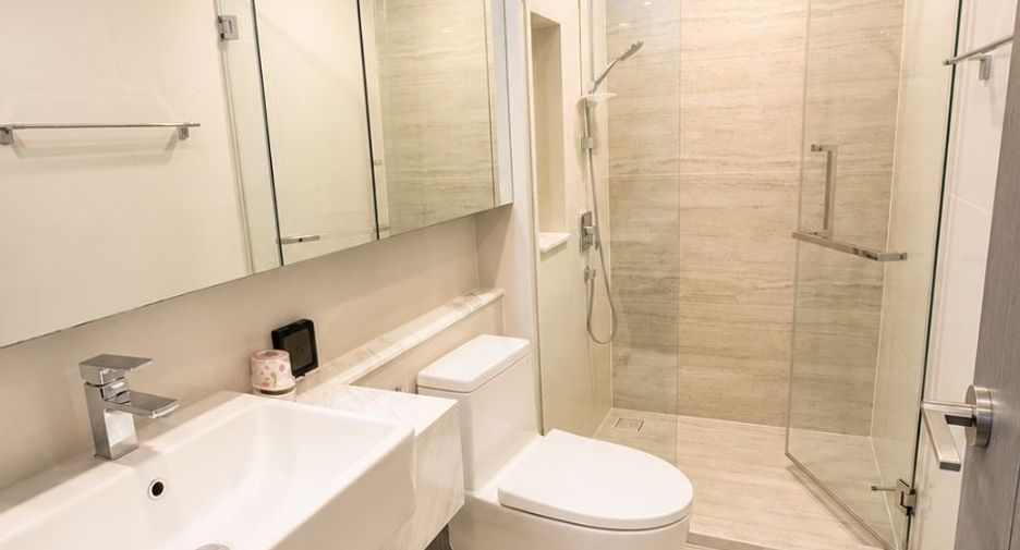 For rent 2 bedrooms condo in Mueang Samut Prakan, Samut Prakan