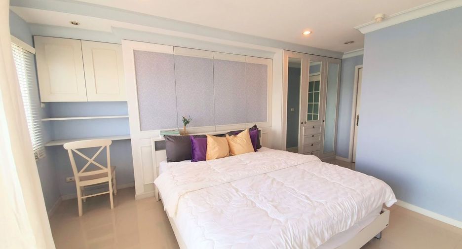 For rent 2 bedrooms condo in Mueang Samut Prakan, Samut Prakan