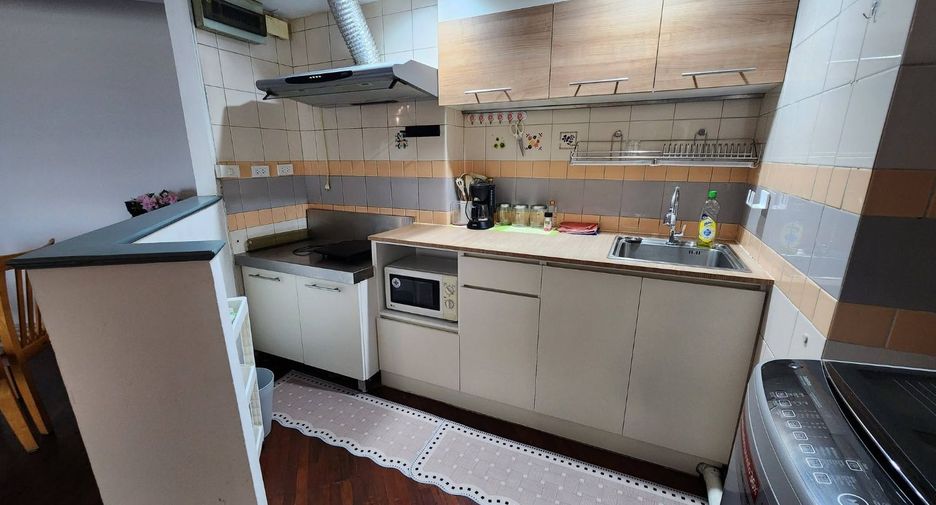 For rent 2 ベッドルーム condo in Yan Nawa, Bangkok