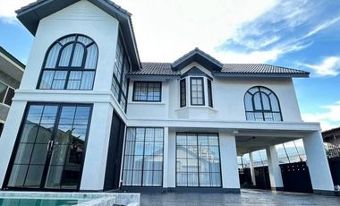 For sale 4 bedrooms house in Mueang Chiang Mai, Chiang Mai