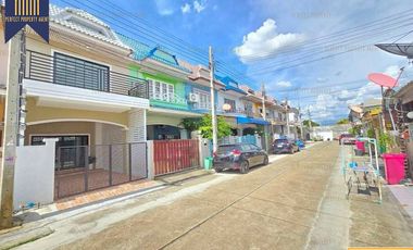 Reihenhaus zum Kauf mit 4 Zimmer in Bang Bua Thong, Nonthaburi