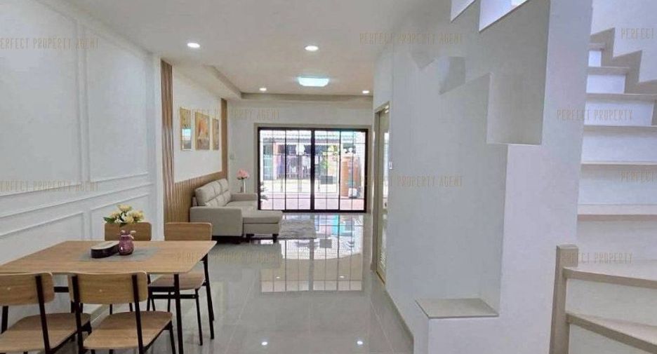 Reihenhaus zum Kauf mit 4 Zimmer in Bang Bua Thong, Nonthaburi