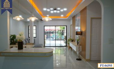 Reihenhaus zum Kauf mit 3 Zimmer in Nong Chok, Bangkok