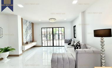 Haus zum Kauf mit 4 Zimmer in Nong Chok, Bangkok
