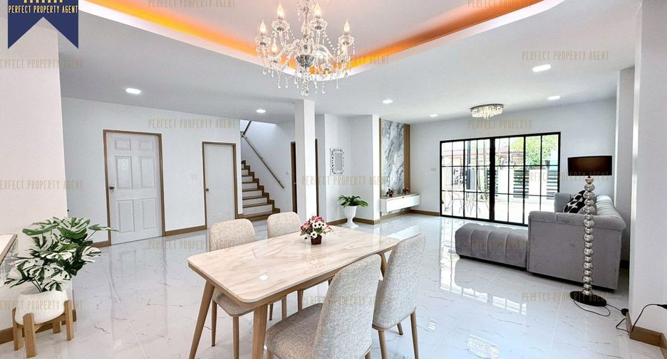 Haus zum Kauf mit 4 Zimmer in Nong Chok, Bangkok