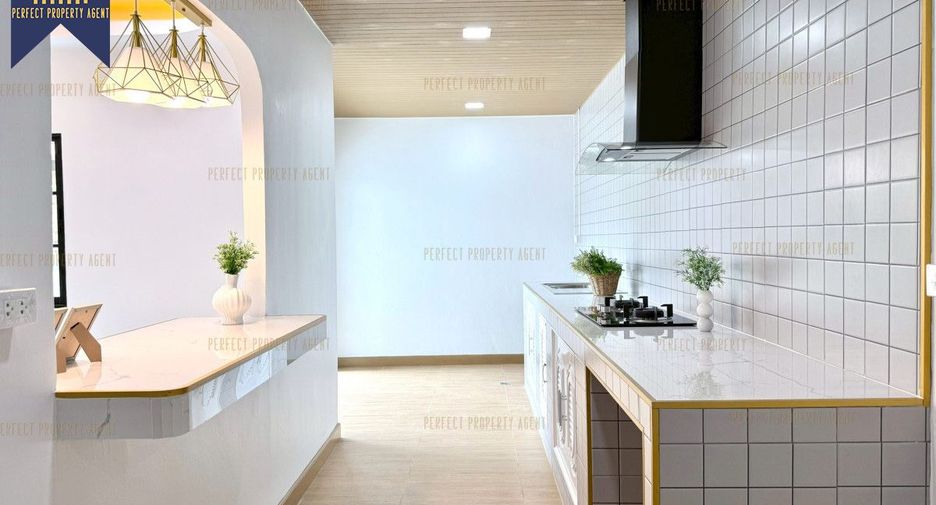 Haus zum Kauf mit 4 Zimmer in Nong Chok, Bangkok