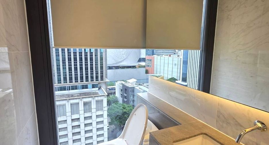 For rent 2 bedrooms condo in Pathum Wan, Bangkok