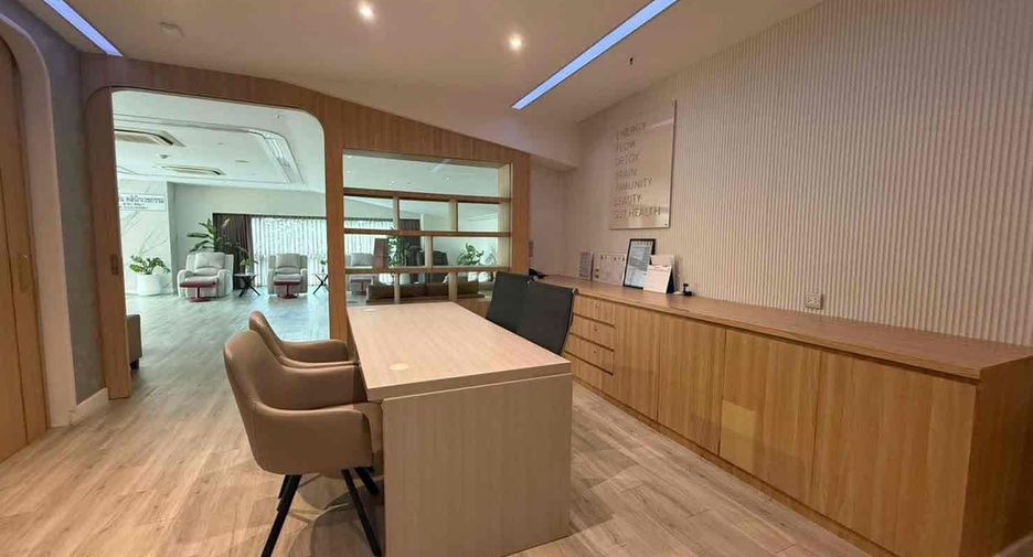 For rent 13 bedrooms house in Central Pattaya, Pattaya