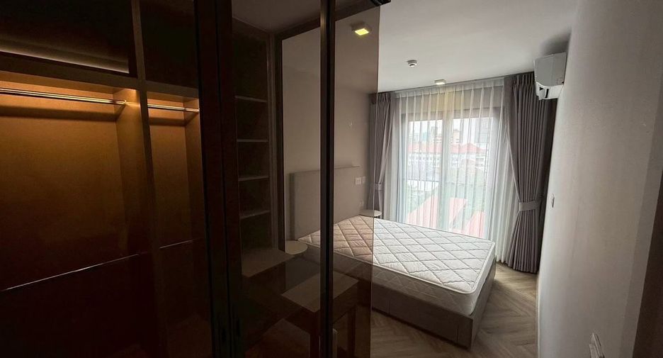 For rent 1 bed condo in Watthana, Bangkok