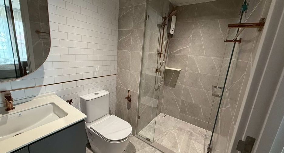For rent 1 bed condo in Watthana, Bangkok