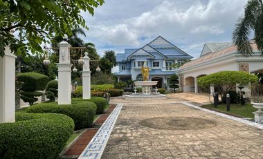 Casa en venta de 5 habitaciones en Phra Khanong, Bangkok