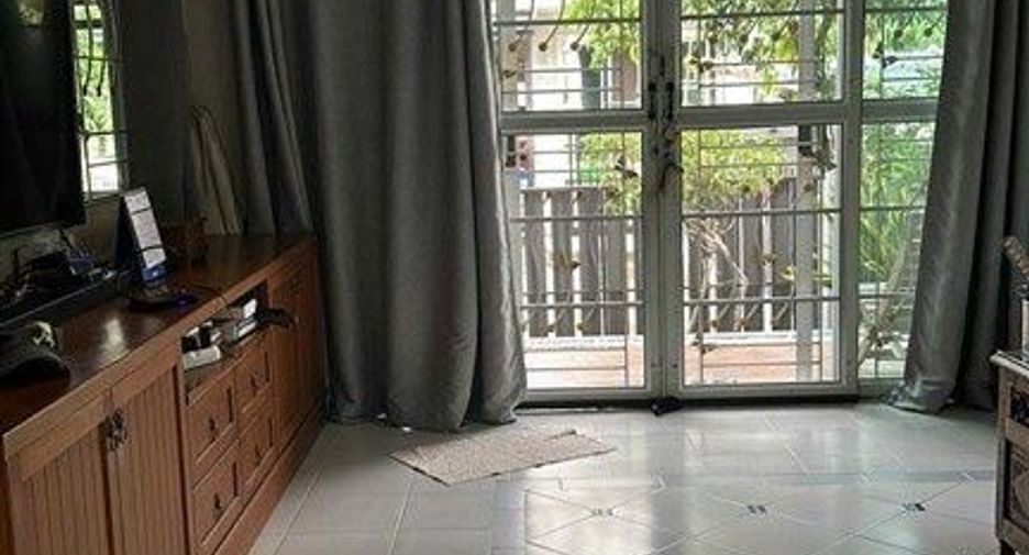 À vendre 3 chambres maison à Bang Sao Thong, Samut Prakan