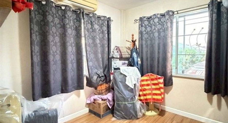 À vendre 3 chambres maison à Bang Sao Thong, Samut Prakan