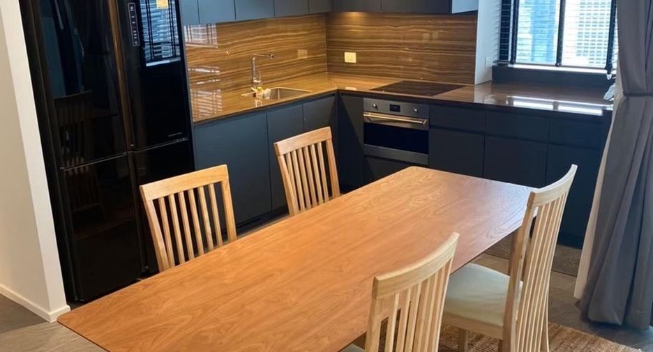 Condo en alquiler de 2 habitaciones en Sathon, Bangkok