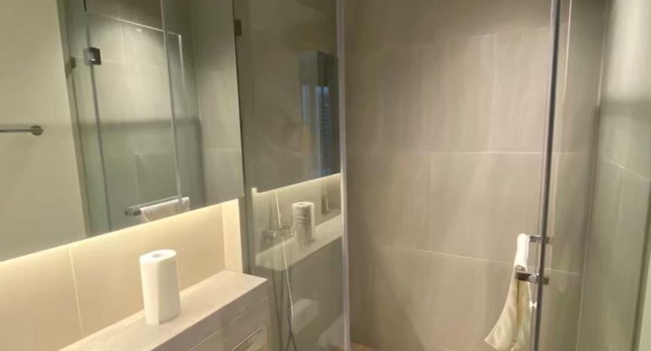 Condo en alquiler de 2 habitaciones en Sathon, Bangkok