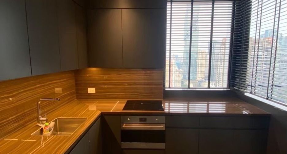 Condo en alquiler de 2 habitaciones en Sathon, Bangkok
