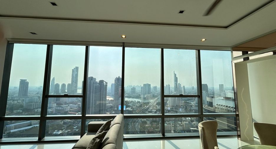 For rent 2 bedrooms condo in Sathon, Bangkok