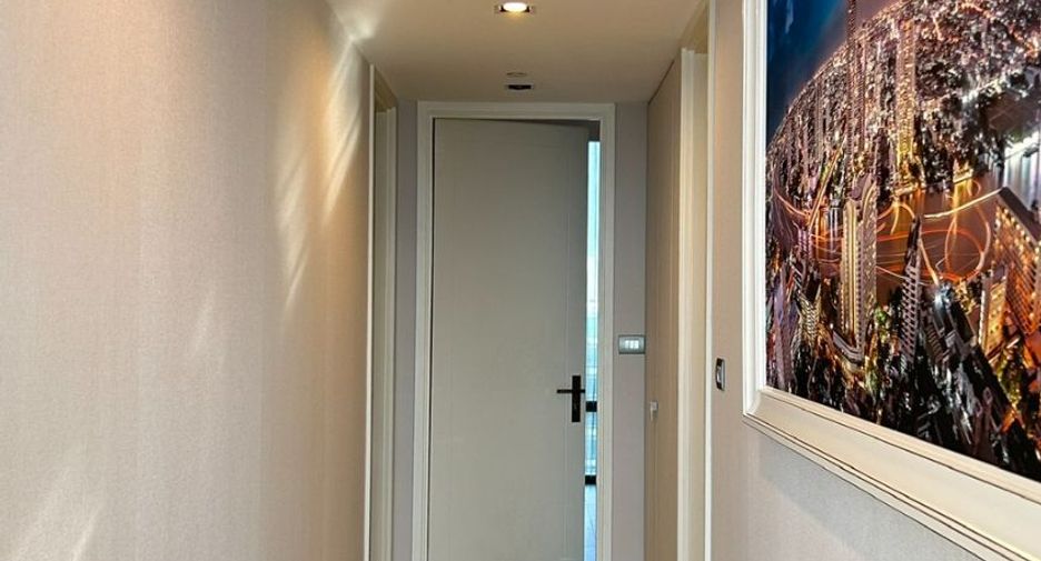 For rent 2 bedrooms condo in Sathon, Bangkok