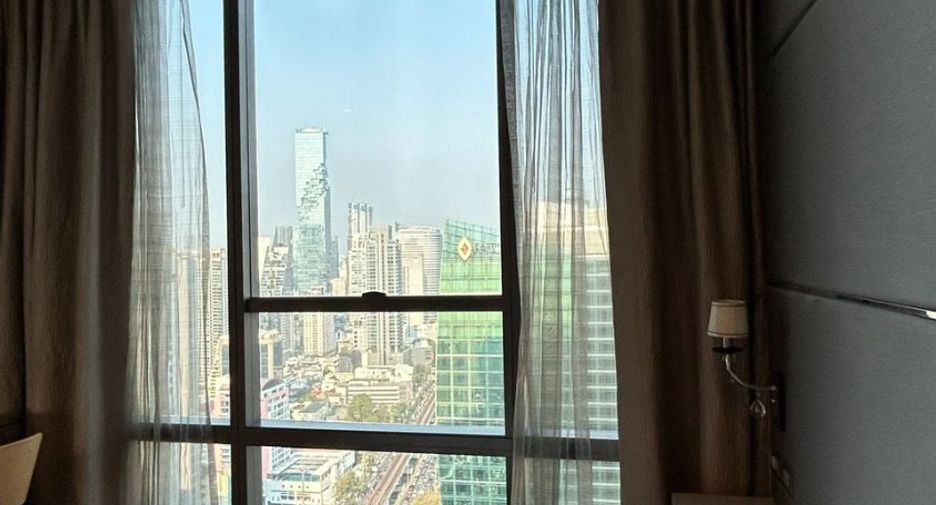 For rent 2 bedrooms condo in Sathon, Bangkok