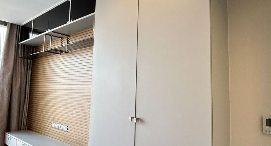 For rent 2 bedrooms condo in Sathon, Bangkok