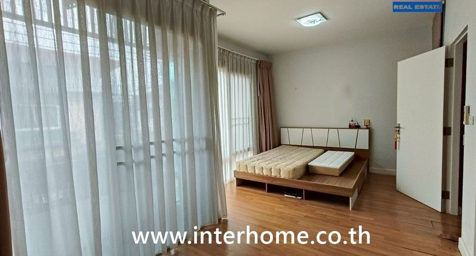 For sale 3 bedrooms townhouse in Mueang Nonthaburi, Nonthaburi