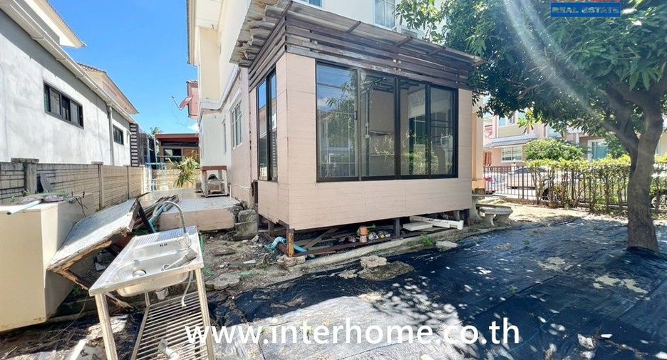 For sale 3 bedrooms house in Lat Krabang, Bangkok