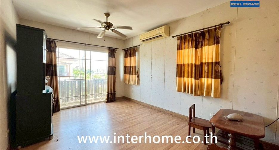 For sale 3 bedrooms house in Lat Krabang, Bangkok