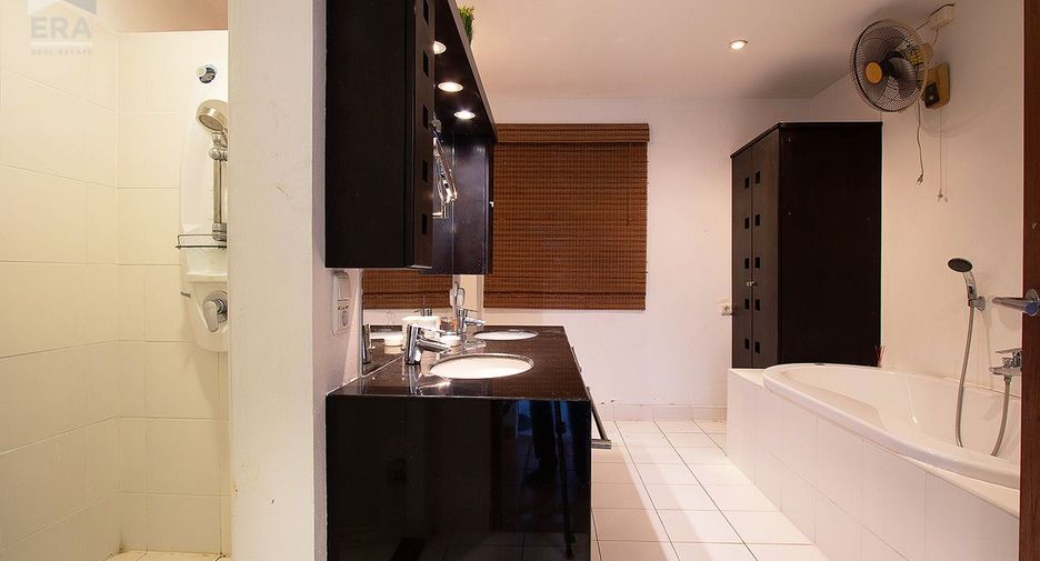 For sale 5 bedrooms villa in Ban Chang, Rayong