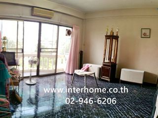 Local comercial en venta de 4 habitaciones en Chom Thong, Bangkok
