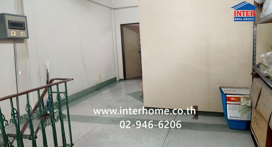 Local comercial en venta de 4 habitaciones en Chom Thong, Bangkok